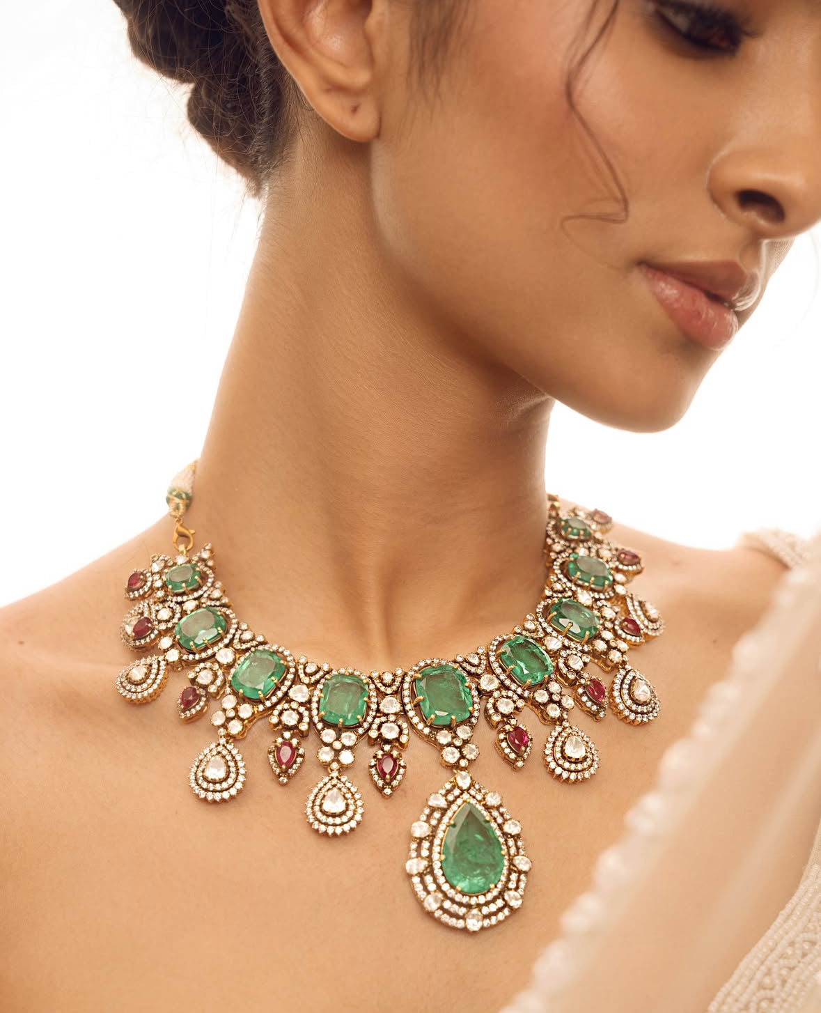 FIVE Designer Silver Jewellery Trends for a Mumbai Cocktail Night 🍸