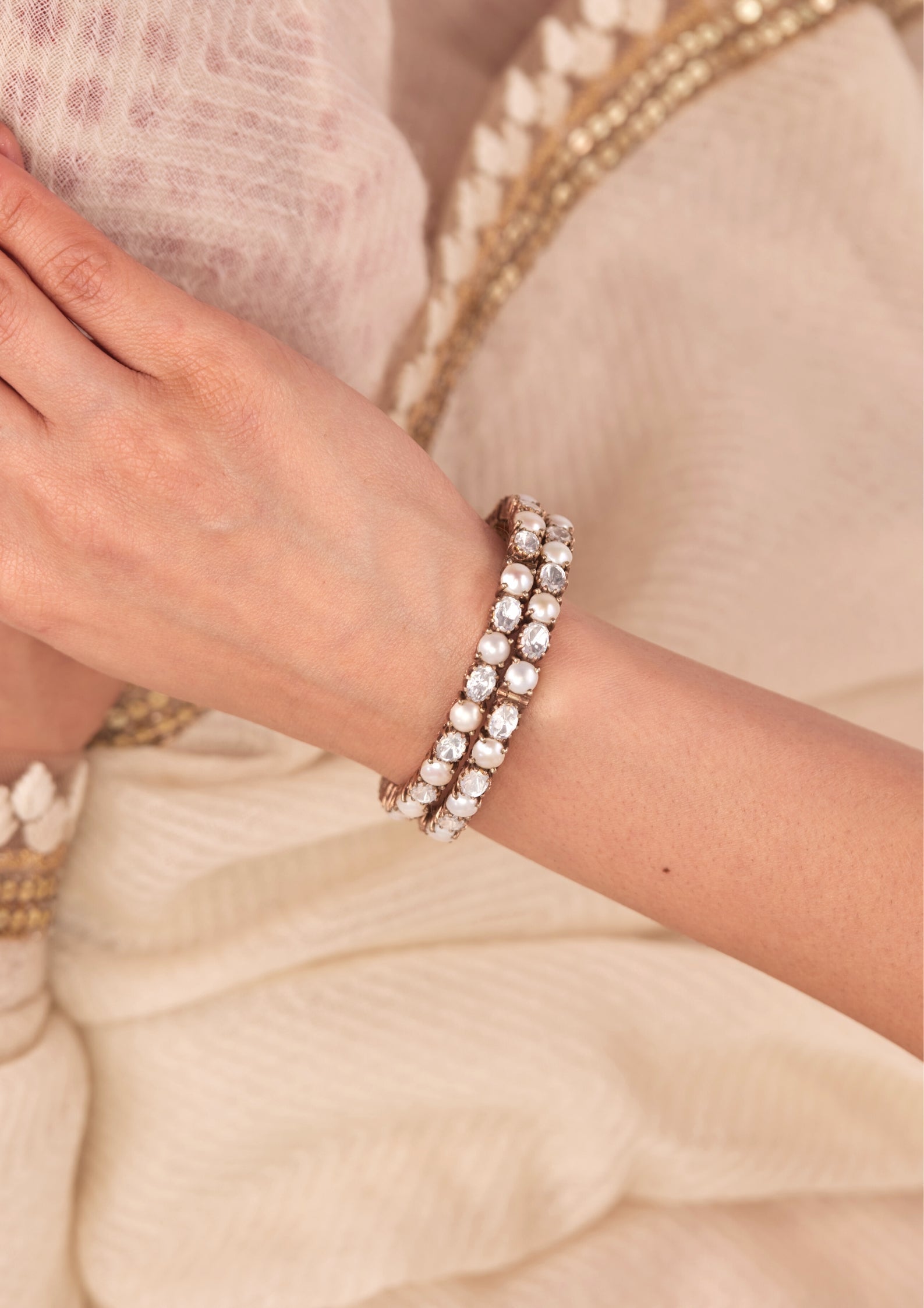 925 Silver Bagiya Pearl Antique Victorian Bangle Set - Amrrutam