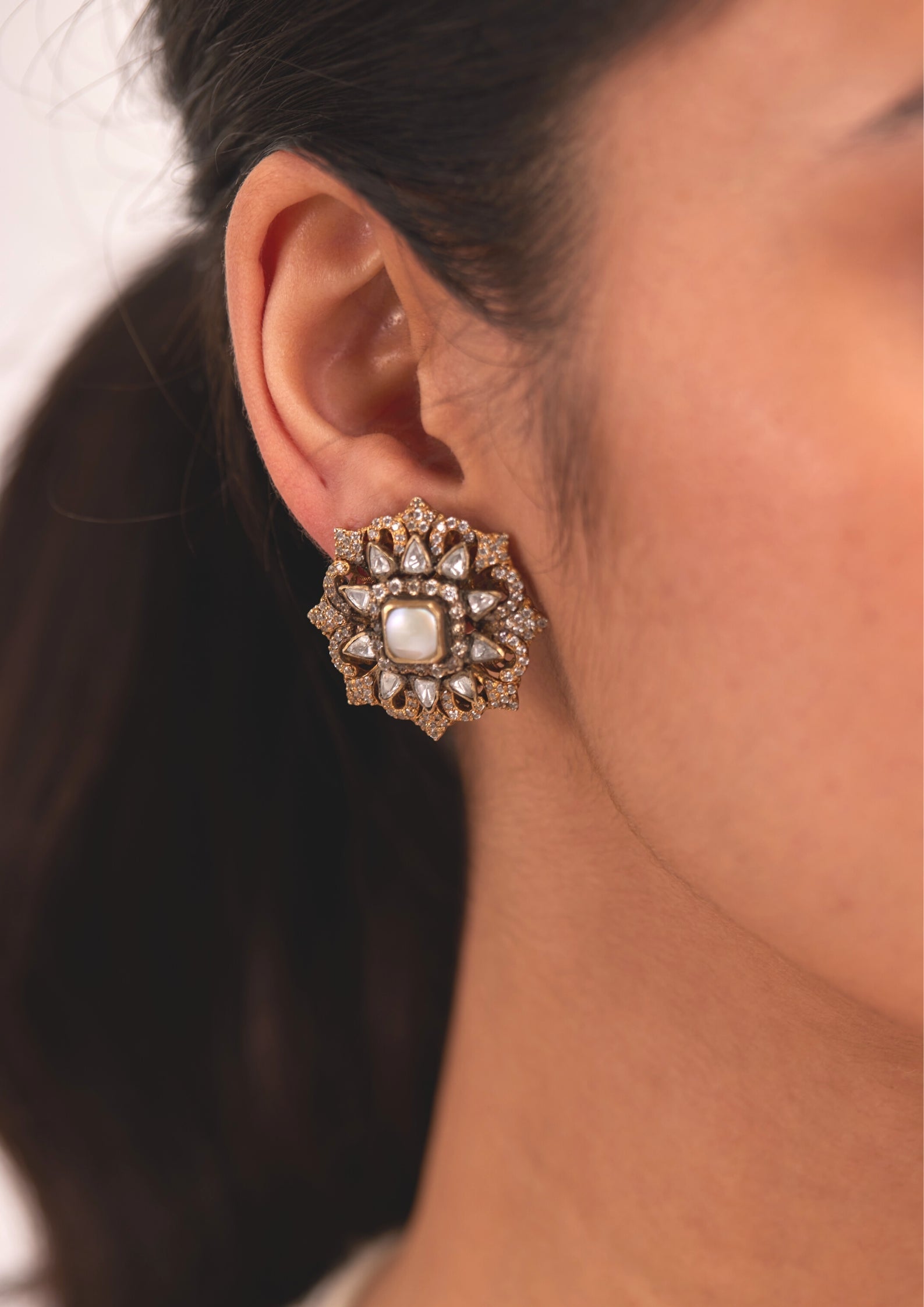 925 Silver Vivanya Polki Stud Earring - Amrrutam