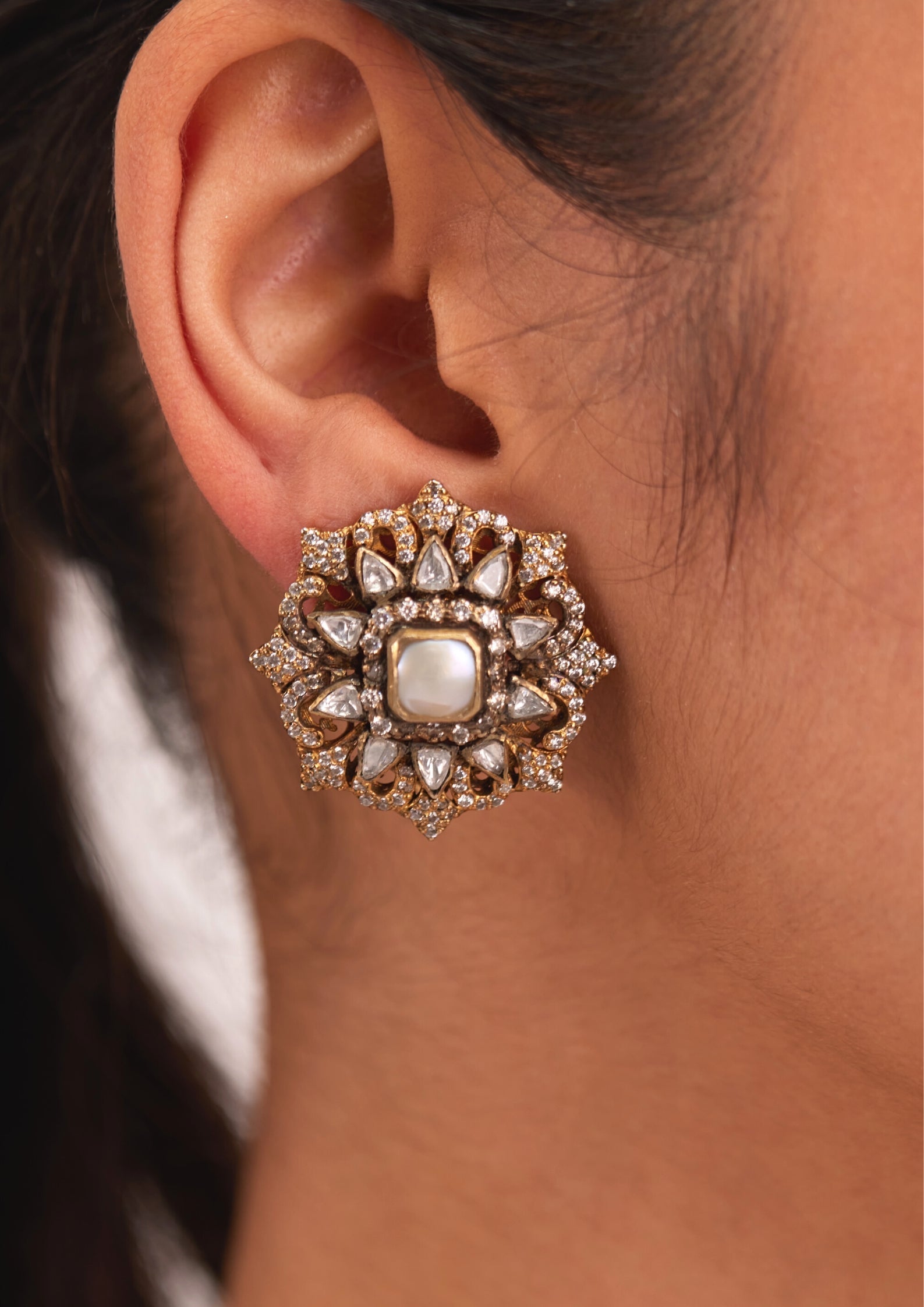 925 Silver Vivanya Polki Stud Earring - Amrrutam