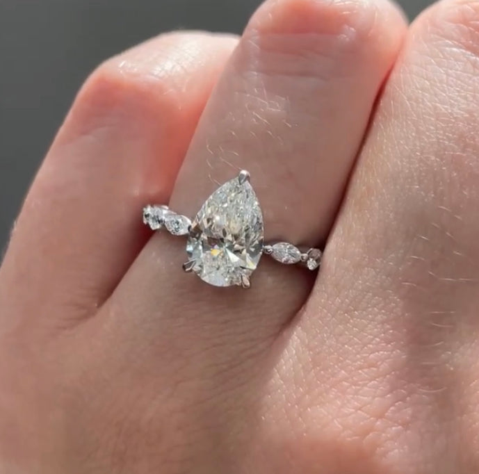 14K Gold Harvey CVD Diamond Ring - Amrrutam