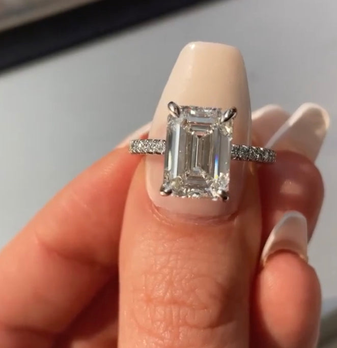 14K Gold Amoris CVD Diamond Ring - Amrrutam