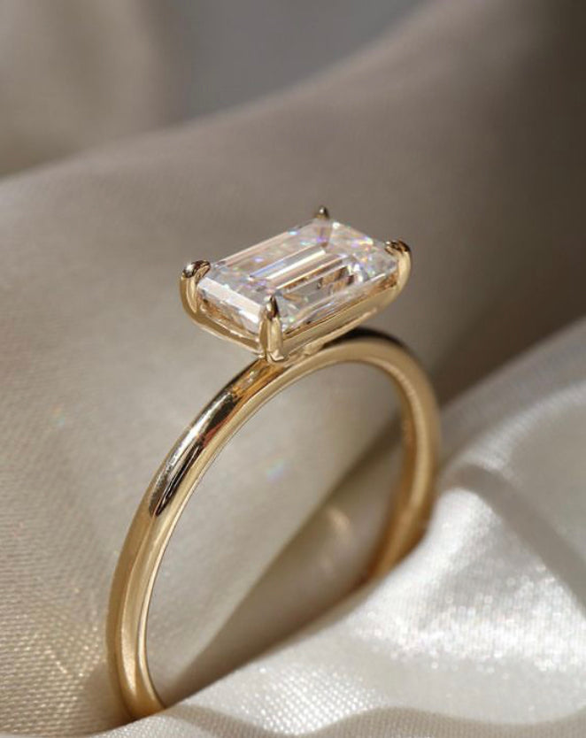 14K Gold Cassa CVD Diamond Ring - Amrrutam