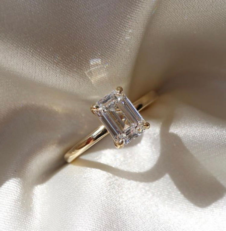 14K Gold Cassa CVD Diamond Ring - Amrrutam