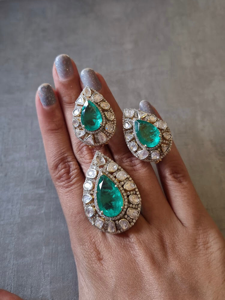 925 Silver Pear Emerald CZ Ring - Amrrutam
