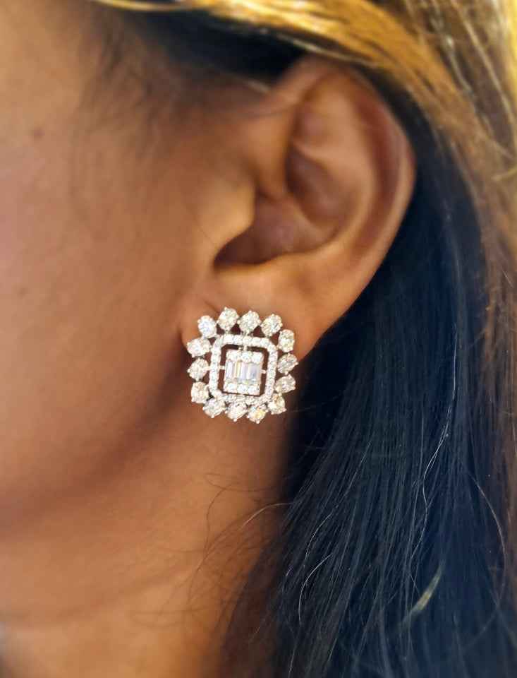 925 Silver Victoria Rectangle CZ Stud Earring - Amrrutam