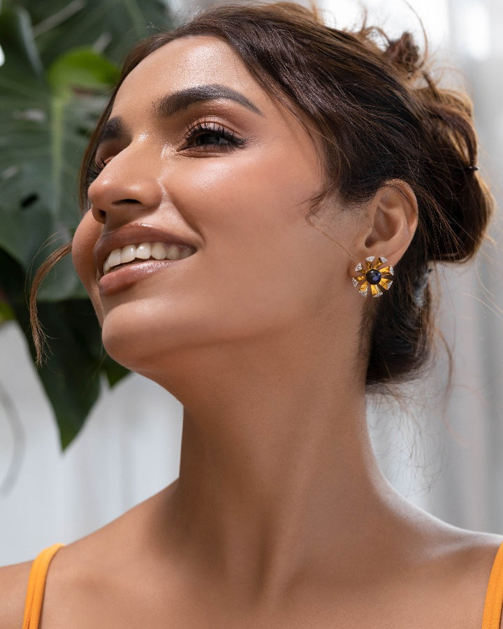 925 Silver Black Pearl Stud Earrings - Amrrutam