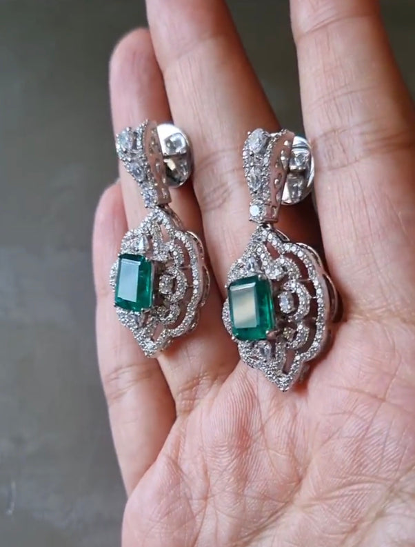 925 Silver Emerald Octo Drop Earring - Amrrutam
