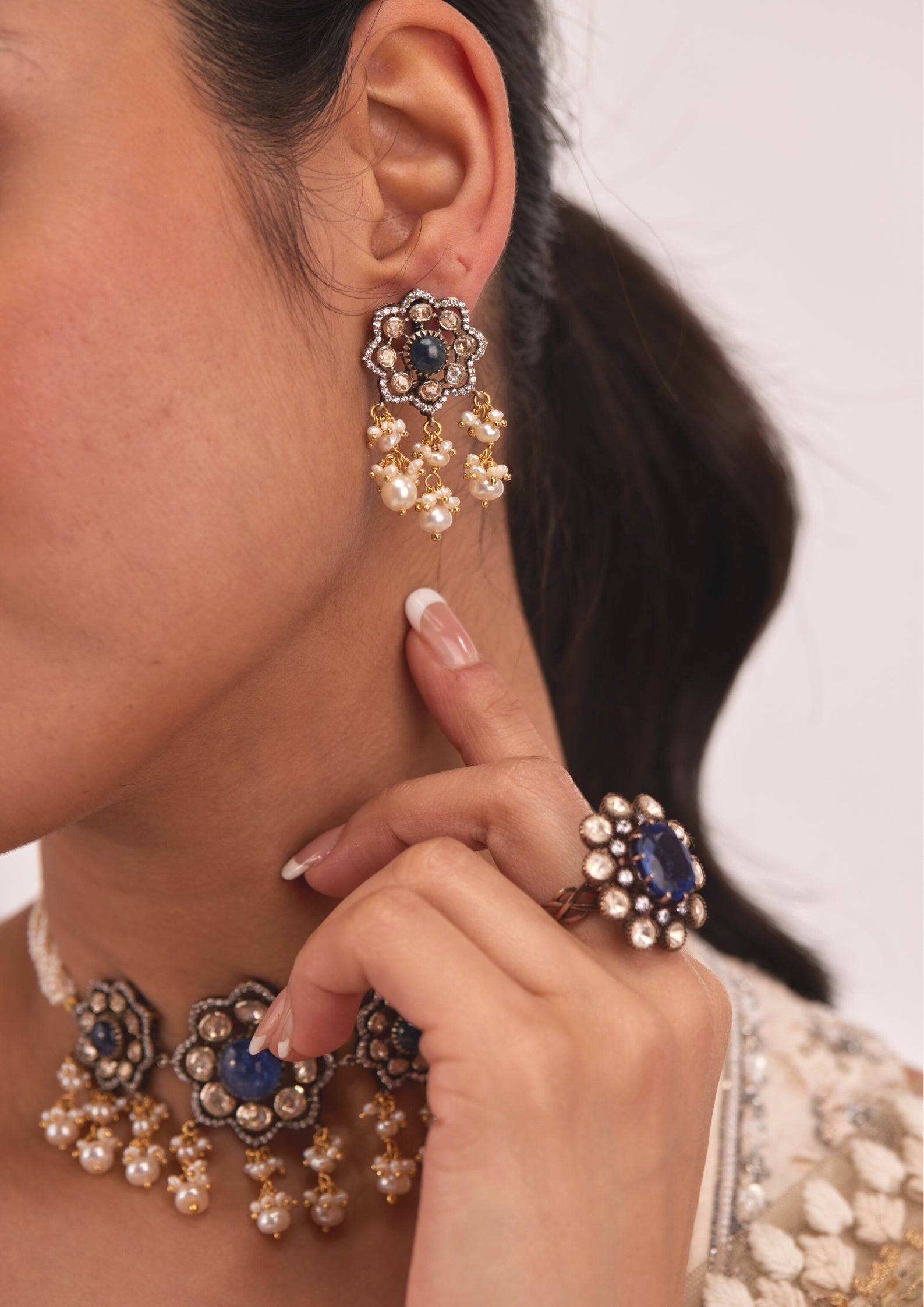 925 Silver Sumeira Floral Choker Necklace Set - Amrrutam