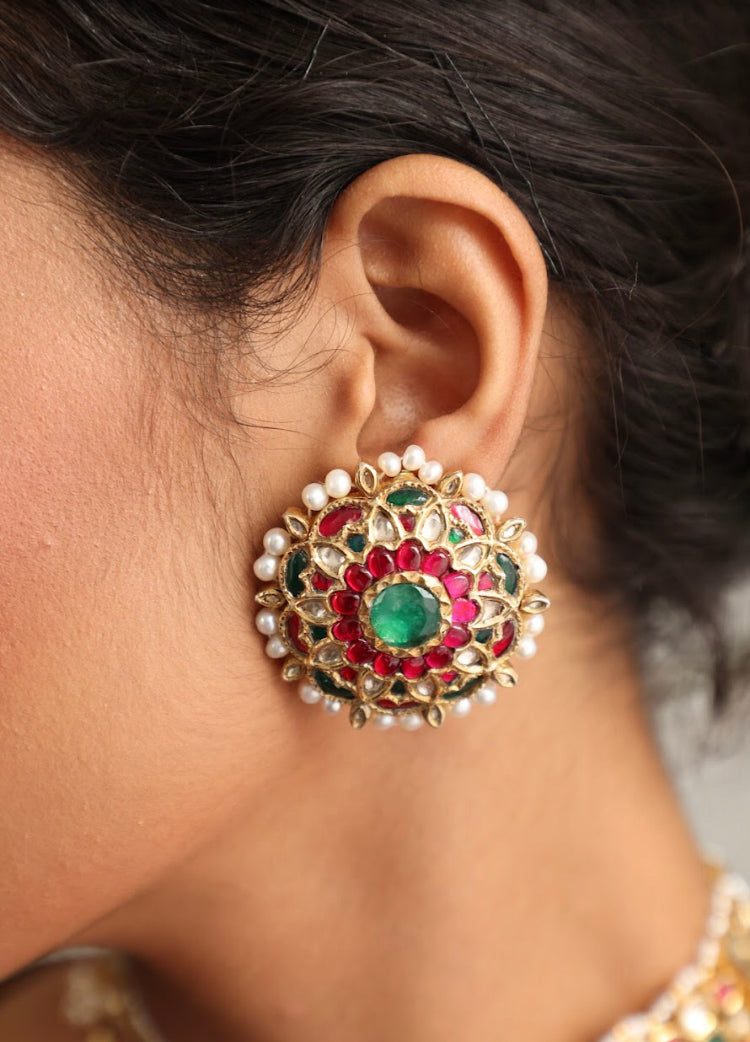 925 Silver Bavara Manjeri Stud Earring - Amrrutam