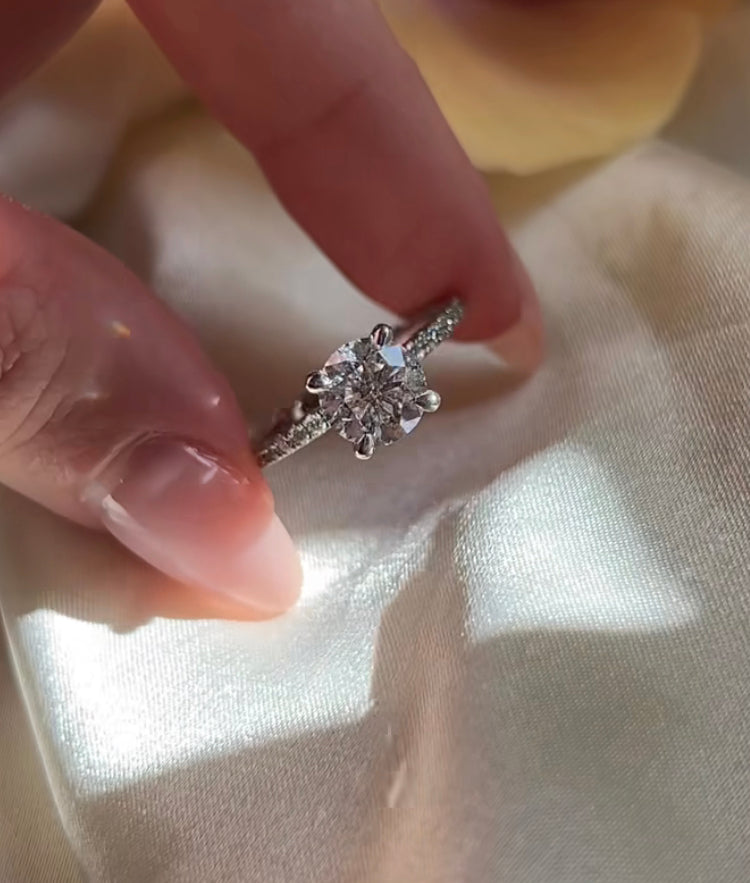 14K Gold Hailey CVD Diamond Ring - Amrrutam
