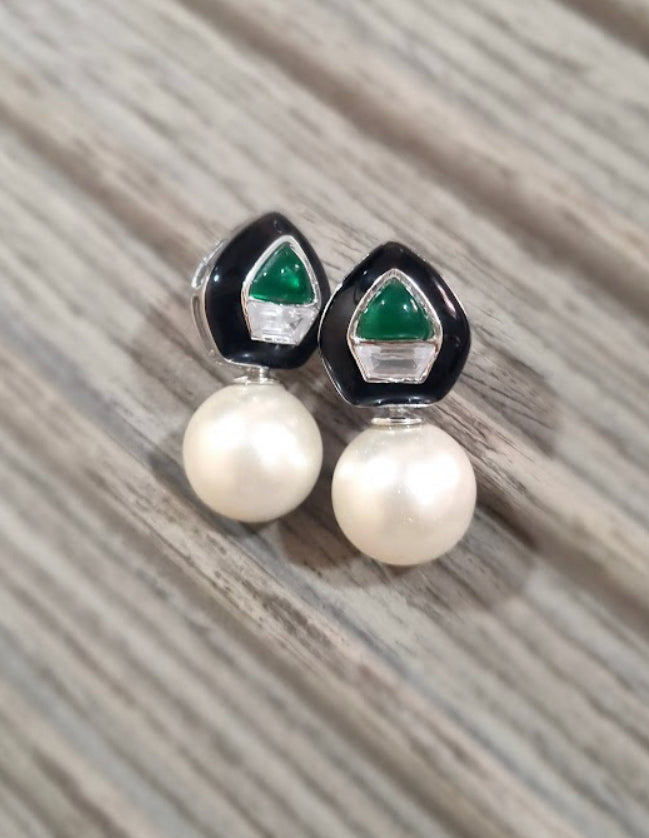 925 Silver Enamel Emerald Pearl Drop Earrings - Amrrutam