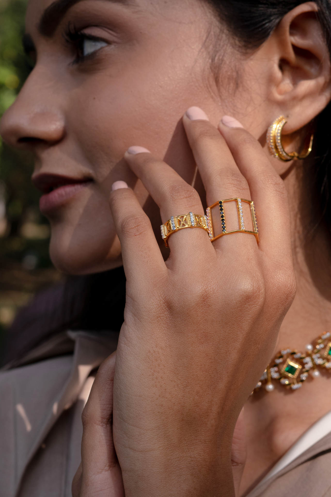 LINEAR MULTI GEMSTONE RING - Amrrutam