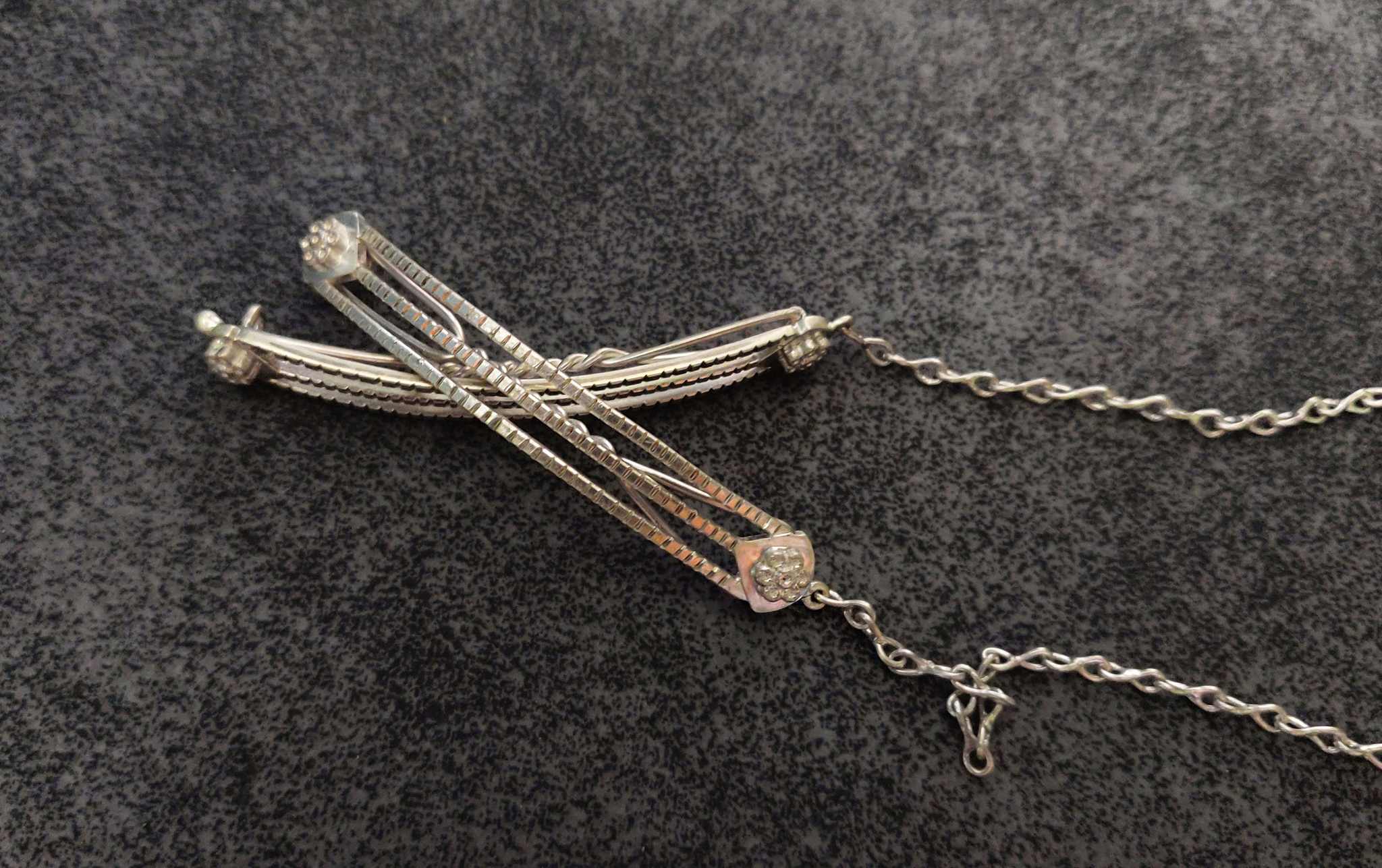 Do Koni Chilai Hair-Clip - Amrrutam