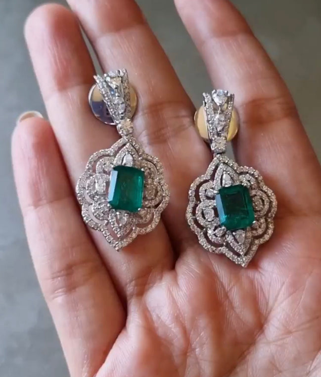 925 Silver Emerald Octo Drop Earring - Amrrutam
