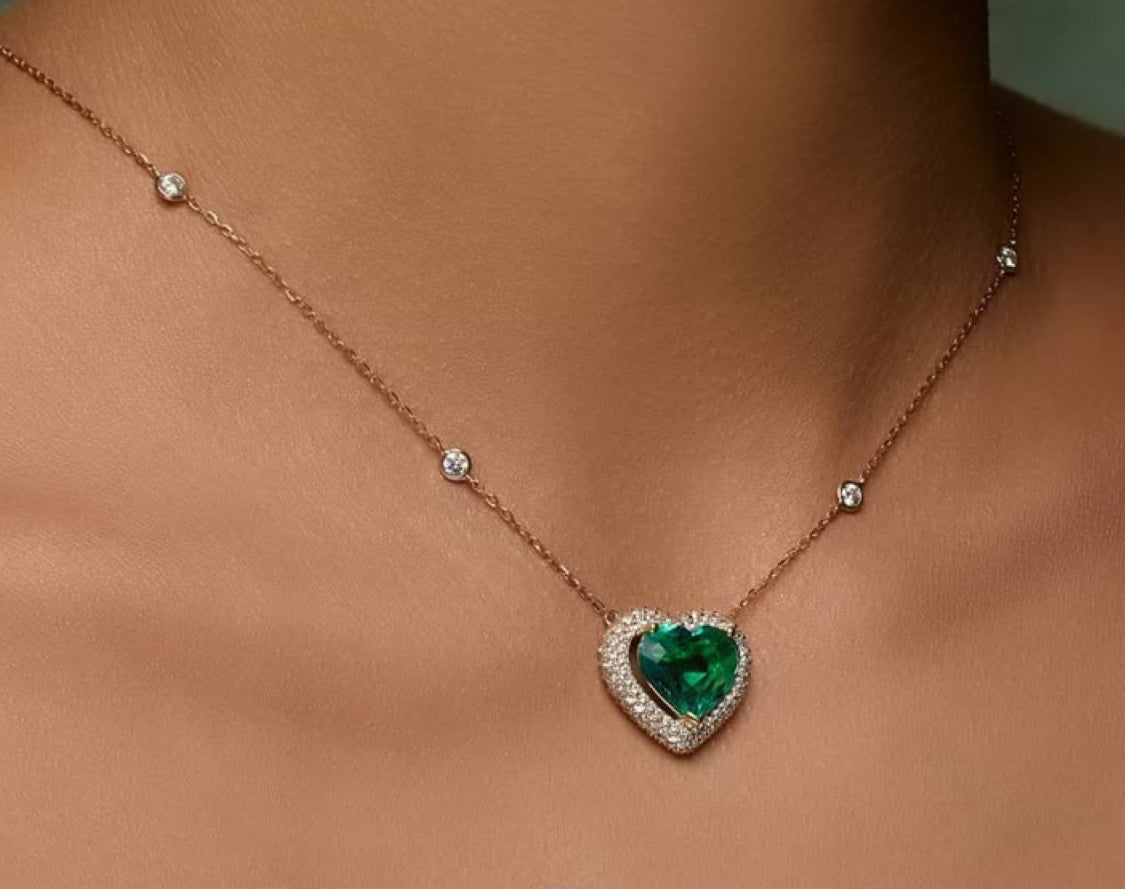925 Silver Emerald Heart Pendant Necklace - Amrrutam Jewellery