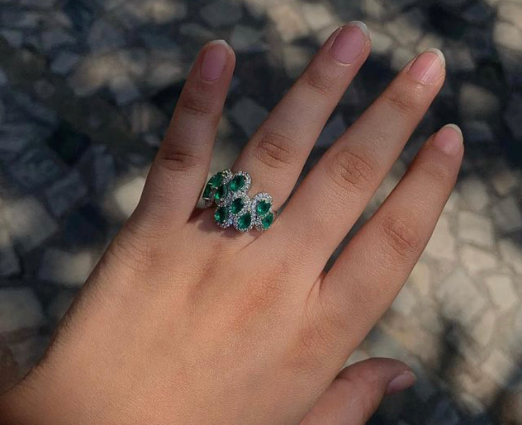 925 Silver Statement Emerald Cocktail Ring - Amrrutam