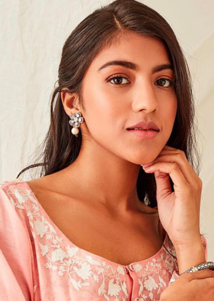 925 Silver Mini Flower Blossom Uncut Diamond Earrings - Amrrutam