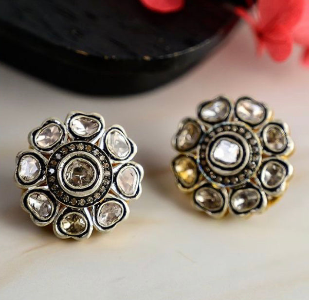 925 Silver Silverline Flower Uncut Diamond Stud Earring - Amrrutam