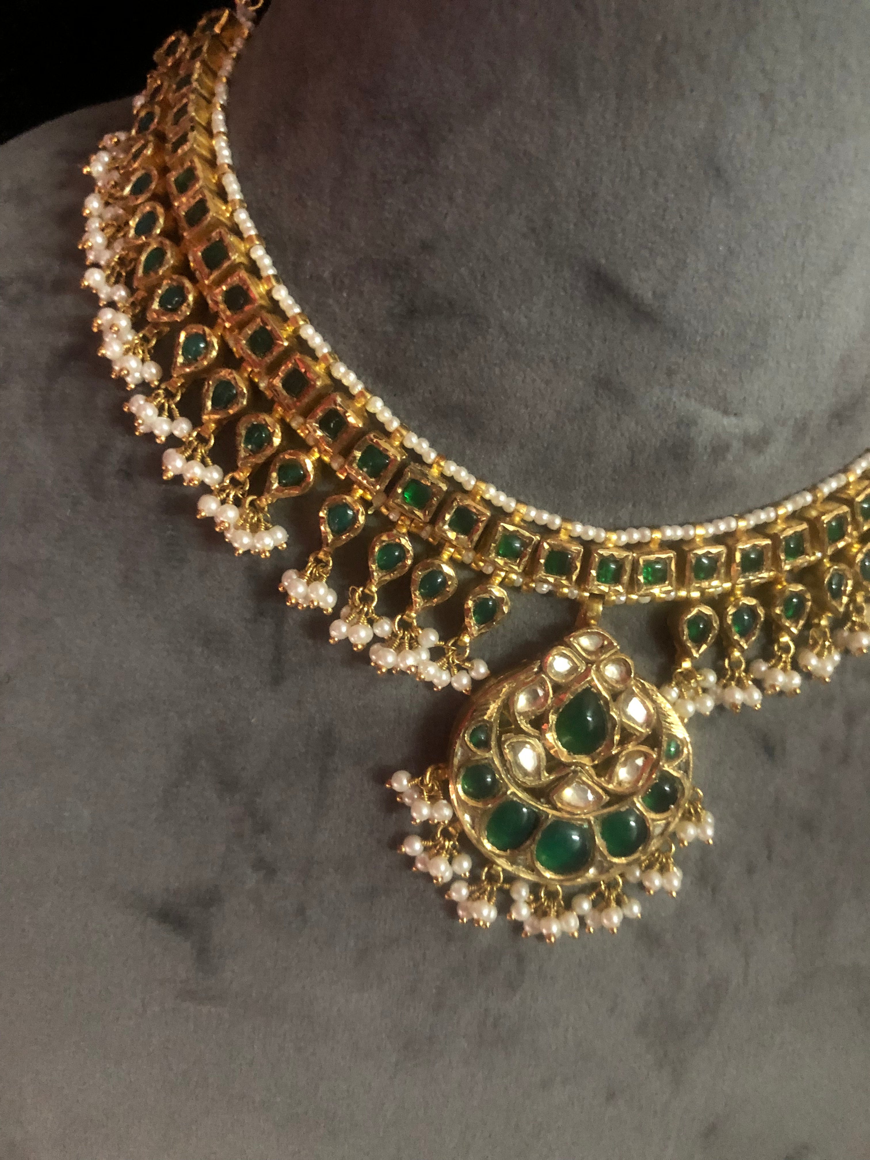 925 Silver Kavyani Polki Emerald Choker Necklace - Amrrutam Jewellery