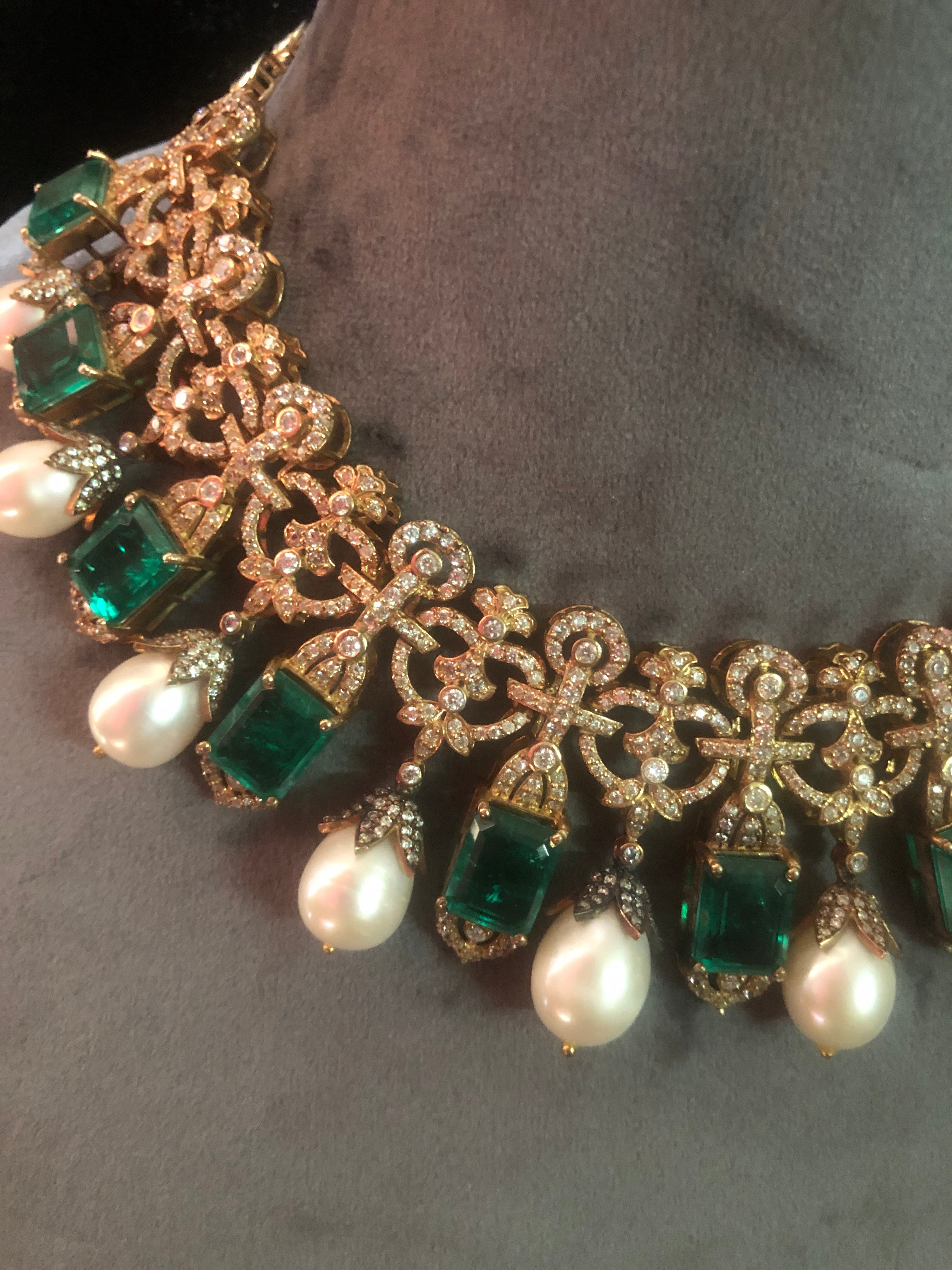 925 Silver Tamannah Modern Polki Emerald Necklace - Amrrutam Jewellery
