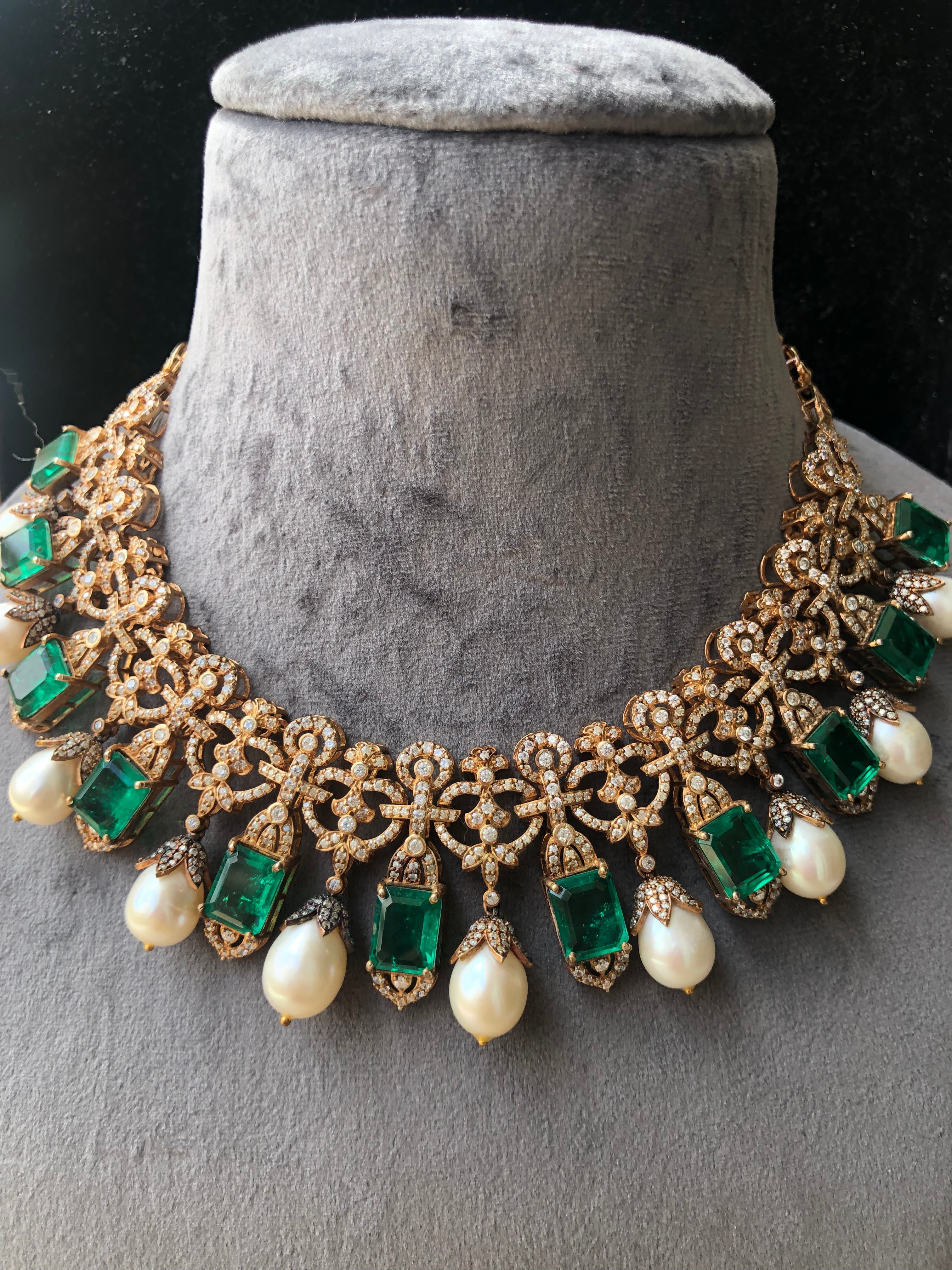 925 Silver Tamannah Modern Polki Emerald Necklace - Amrrutam Jewellery