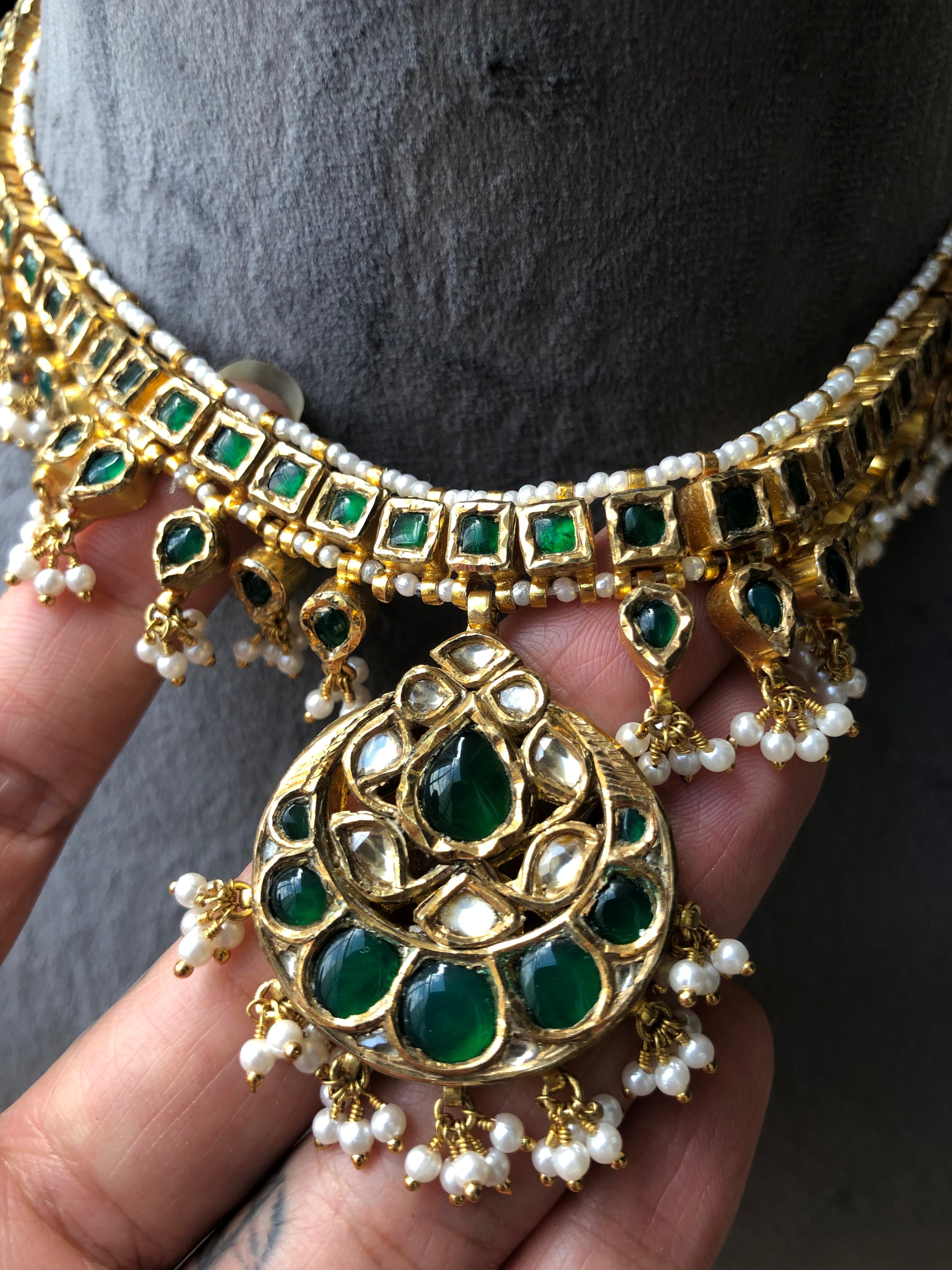 925 Silver Kavyani Polki Emerald Choker Necklace - Amrrutam Jewellery