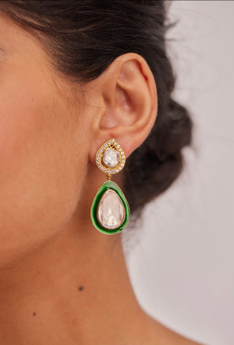 925 Silver Sumitra Emerald Drop Earring - Amrrutam