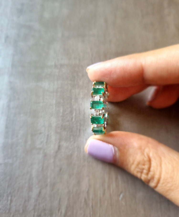 925 Silver Emerald CZ Eternity Ring - Amrrutam