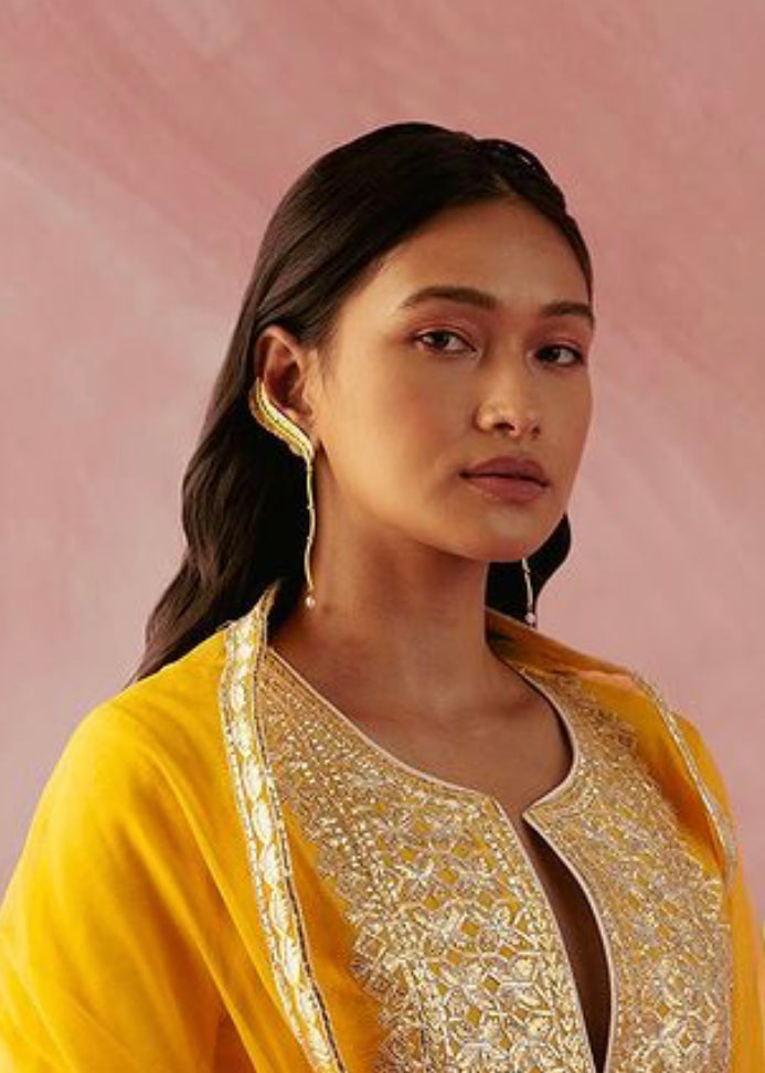 Golden Pearl Ear Cuff - Amrrutam