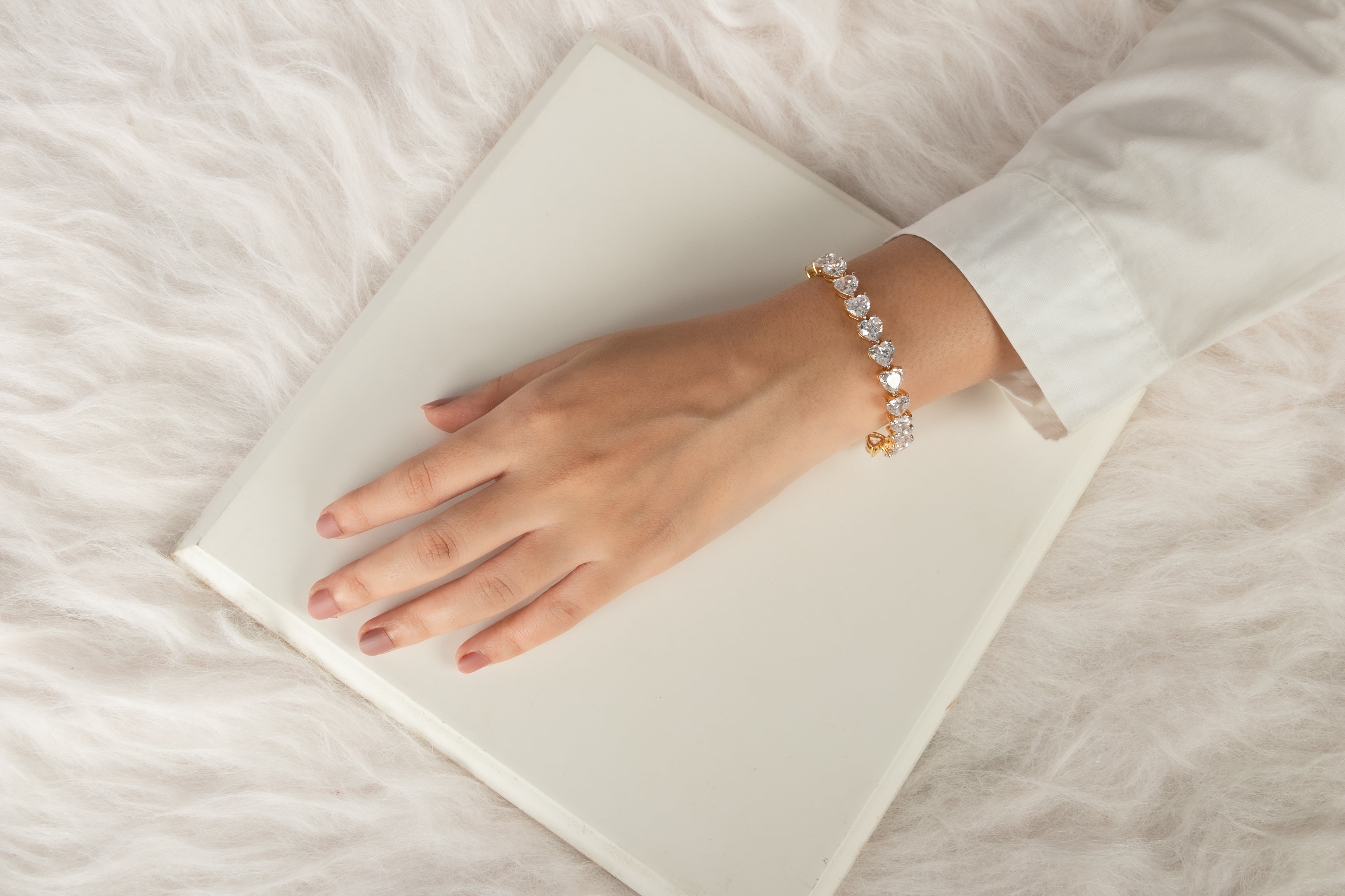 Heart Tennis Bracelet - Amrrutam