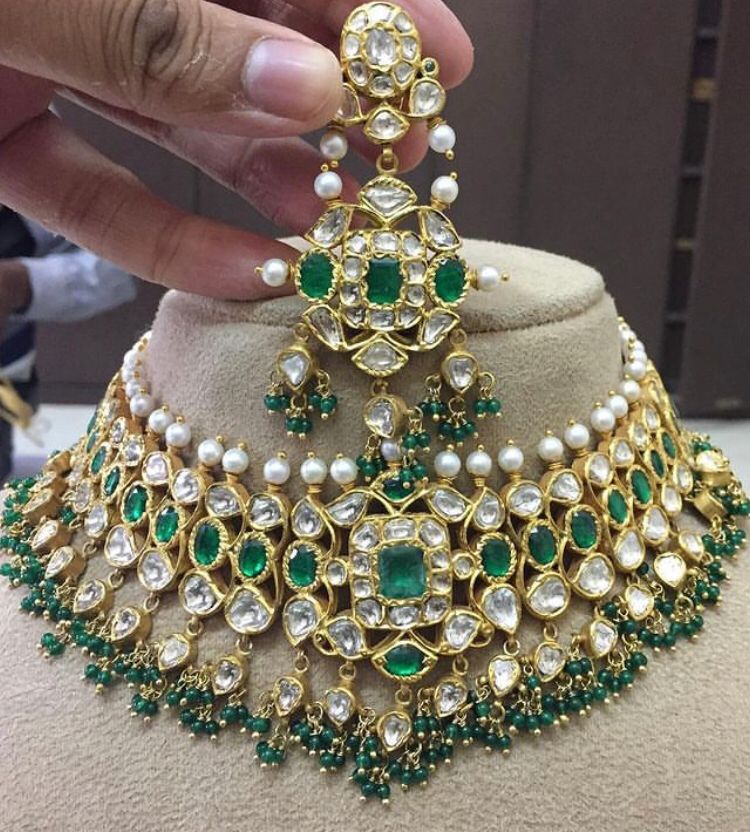 14K Gold Niroya Polki Choker Necklace Set - Amrrutam