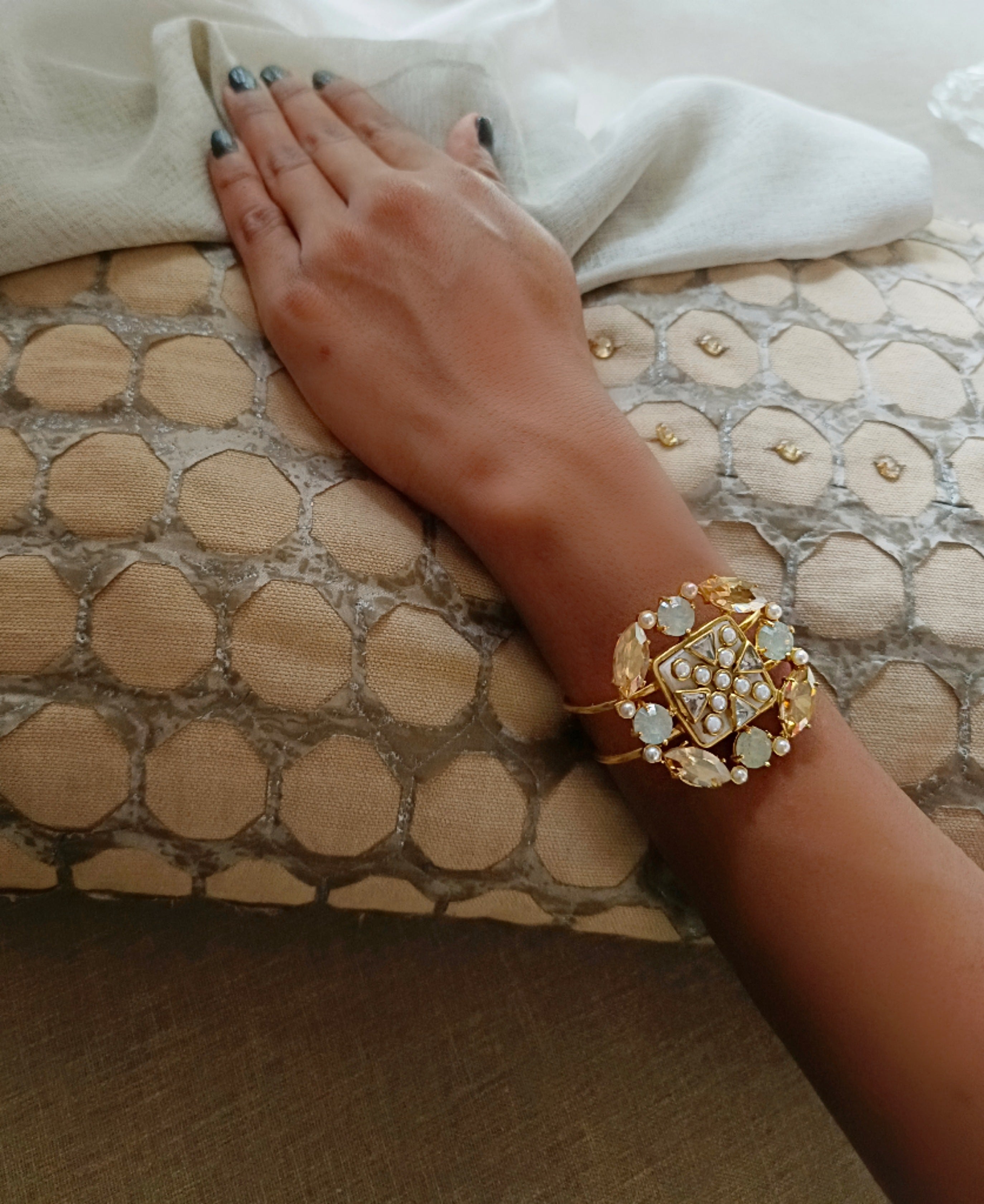 Suhaaya Modern Swarovski Cuff - Amrrutam