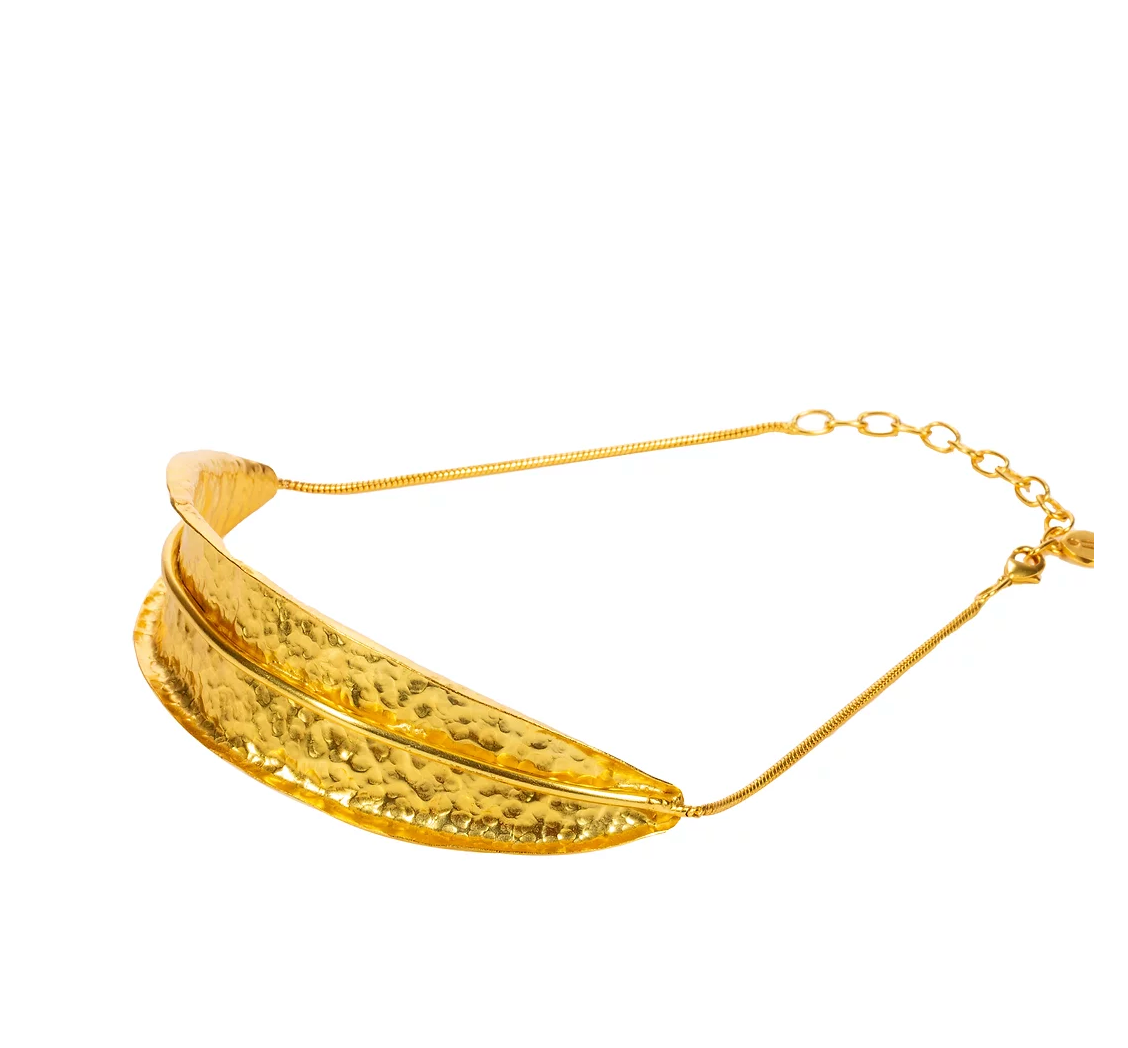 Gold Leaf Choker Necklace - Amrrutam