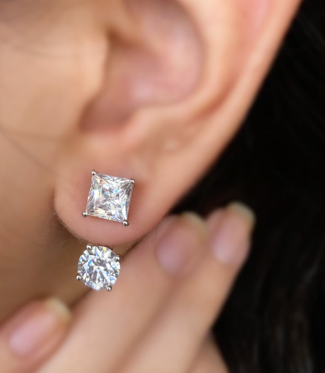 925 Silver Stylish Swarovski Stud Earrings - Amrrutam