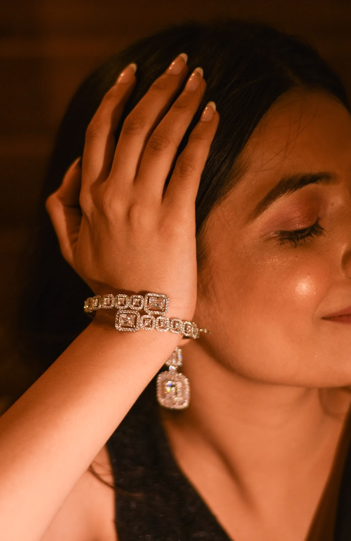 925 Silver Cocktail Swarovski Bracelet - Amrrutam