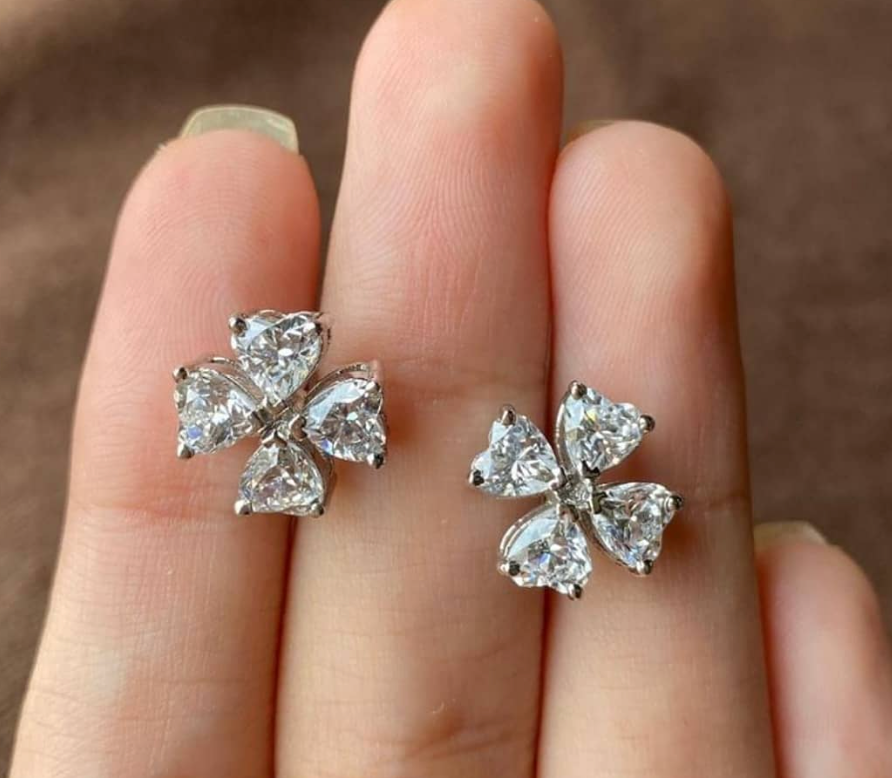 925 Silver Flower Stud Earrings - Amrrutam