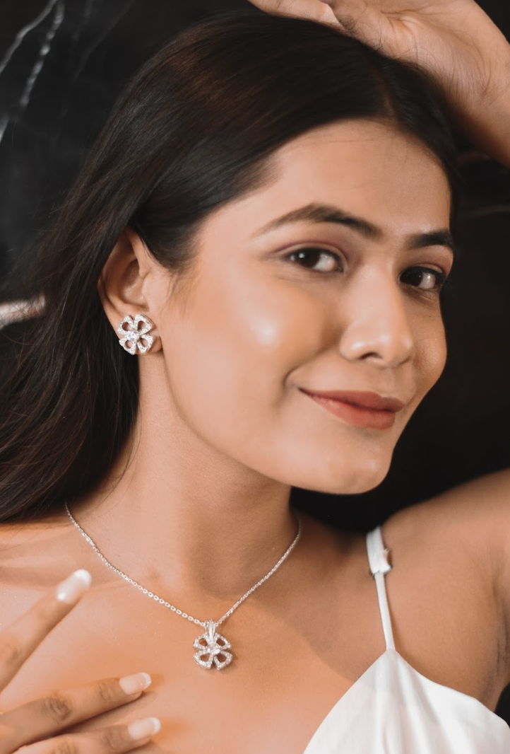 925 Silver Floral Necklace Set - Amrrutam