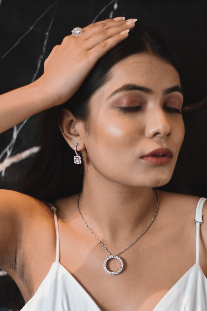 925 Silver Circle Of Love Necklace - Amrrutam