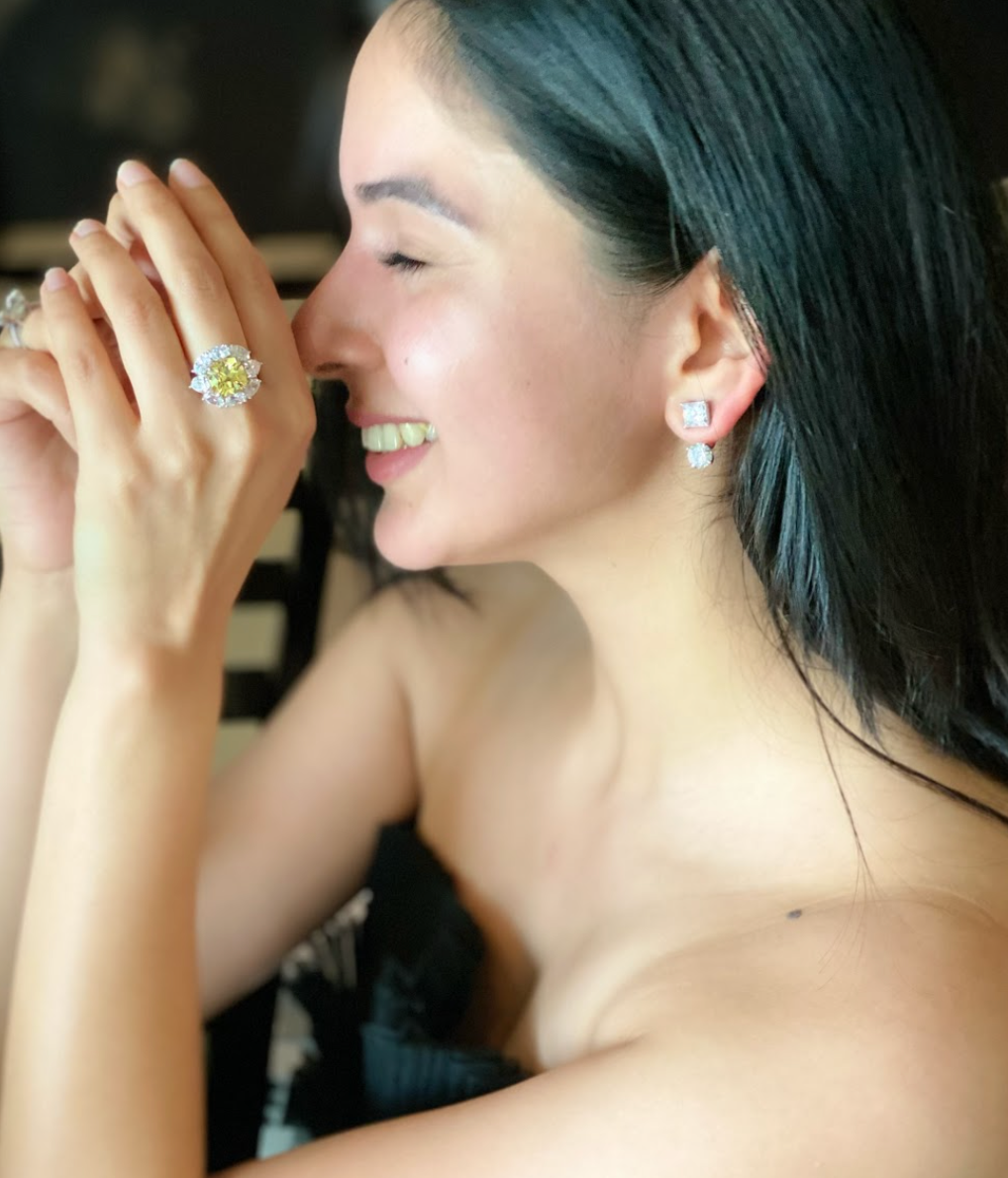 925 Silver Stylish Swarovski Stud Earrings - Amrrutam