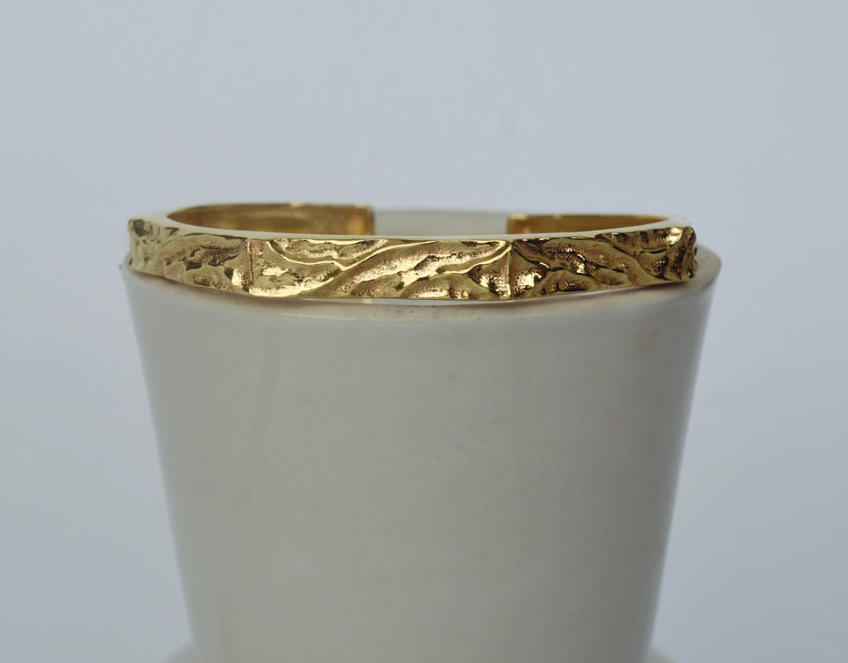 Textured Hexagonal Bangle Bracelet - Amrrutam