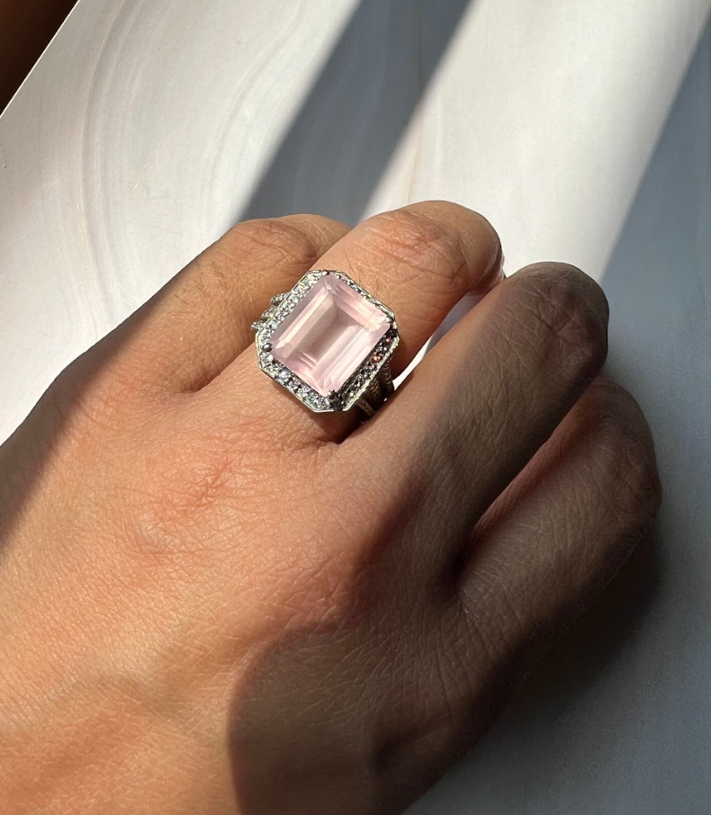 925 Silver Rose Quartz Cocktail Ring - Amrrutam