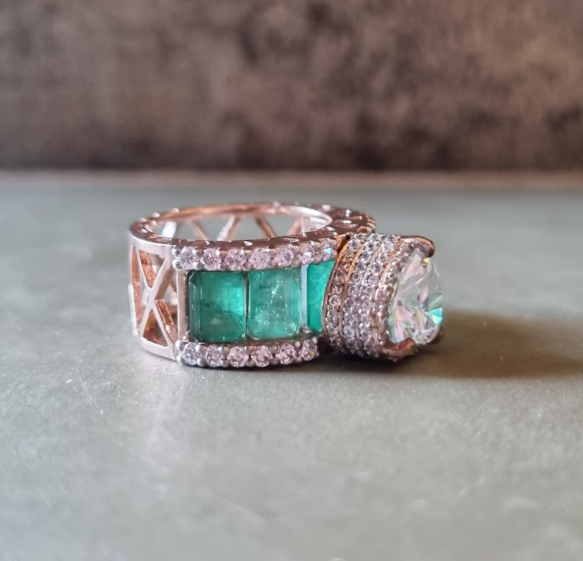 925 Silver Heart Solitaire Emerald Band - Amrrutam