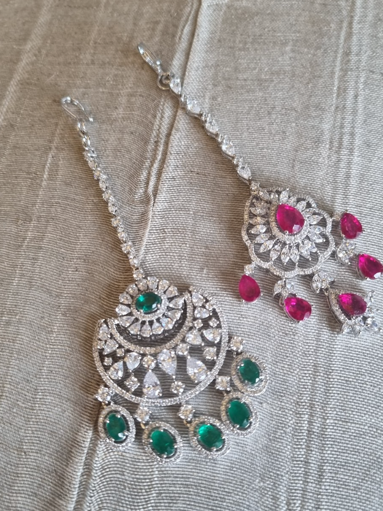 925 Silver Emerald Moon Maangtika - Amrrutam