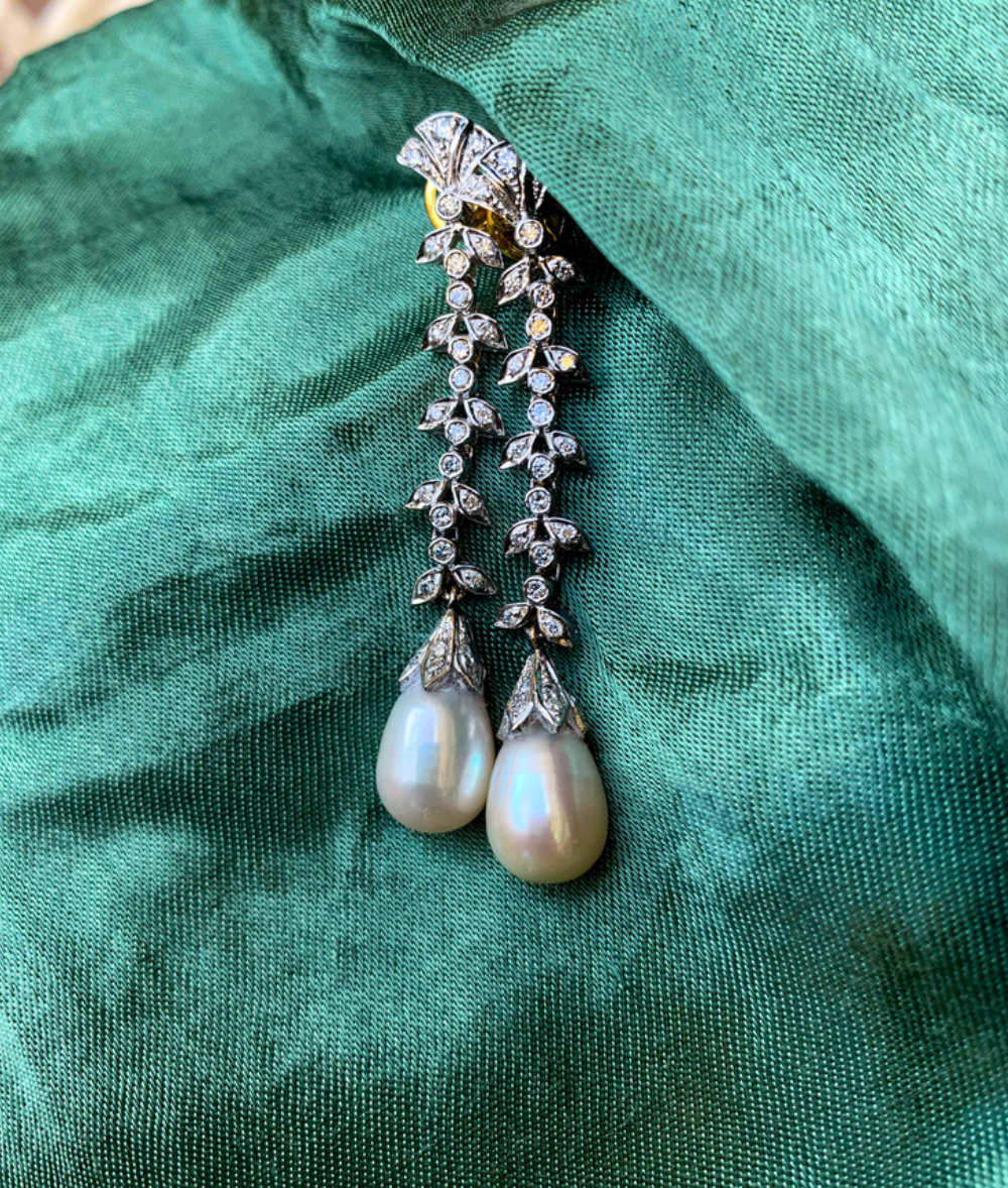 14K Gold Diamond Leaf Long Earrings - Amrrutam