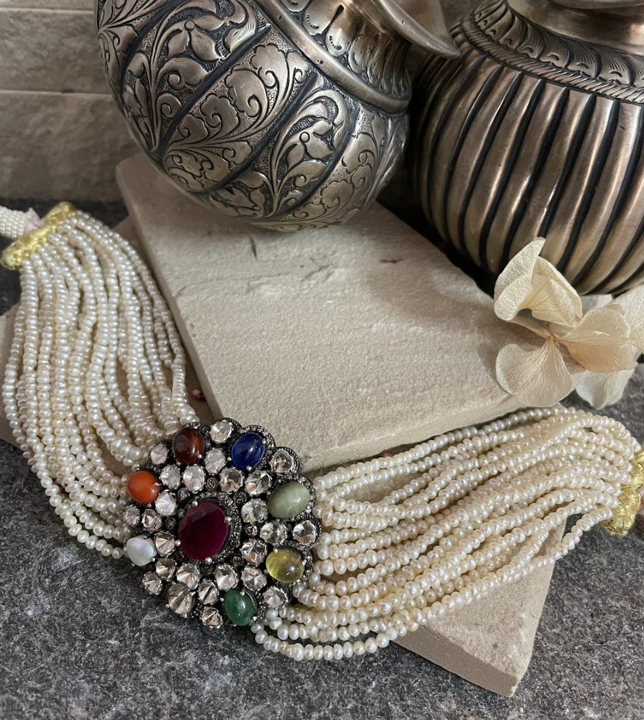 925 Silver Vintage Navratan Choker Necklace - Amrrutam