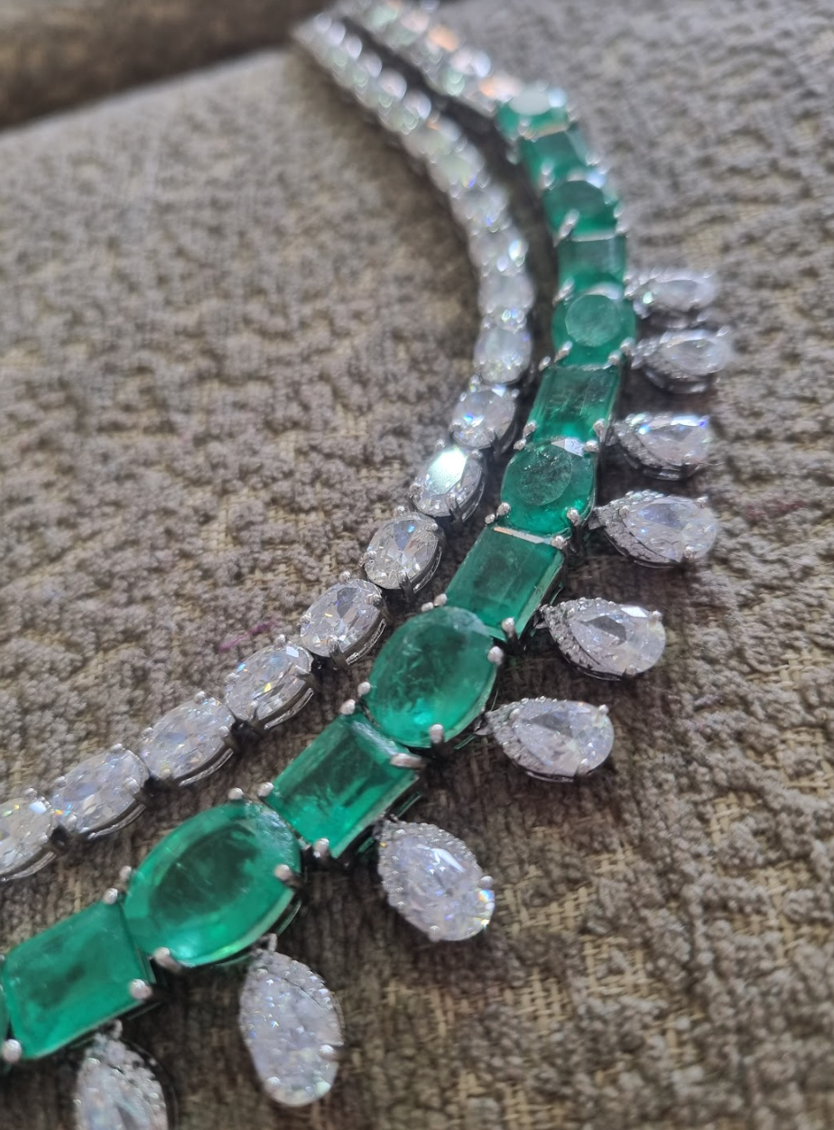 925 Silver Statement Emerald Choker Necklace - Amrrutam