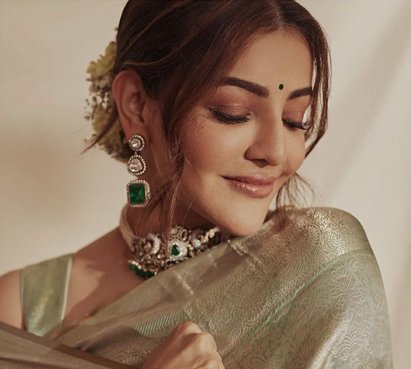 925 Silver Semelina Polki Emerald Earring - Amrrutam Jewellery