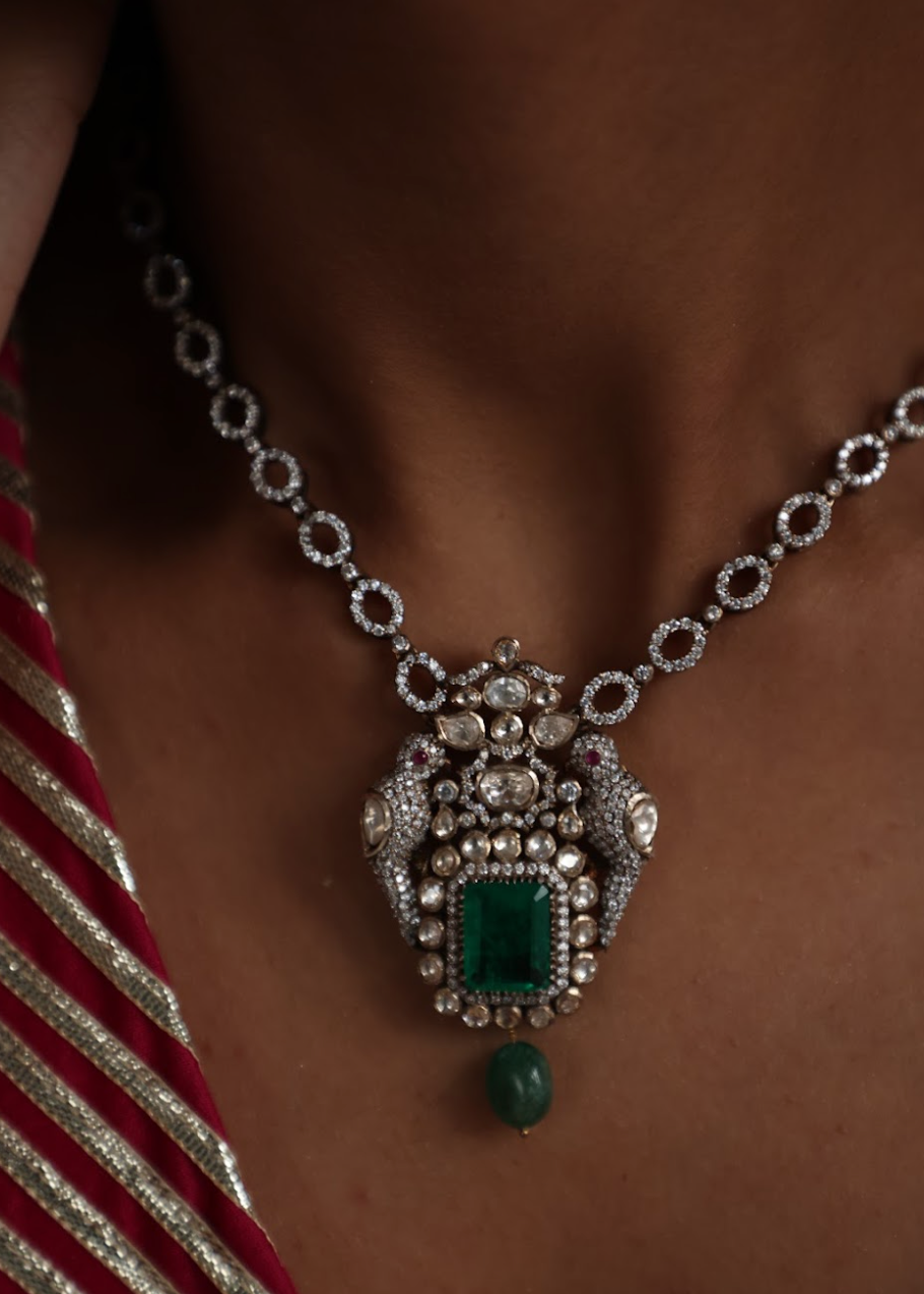 925 Silver Bavara Victorian Emerald Peacock Necklace Set - Amrrutam
