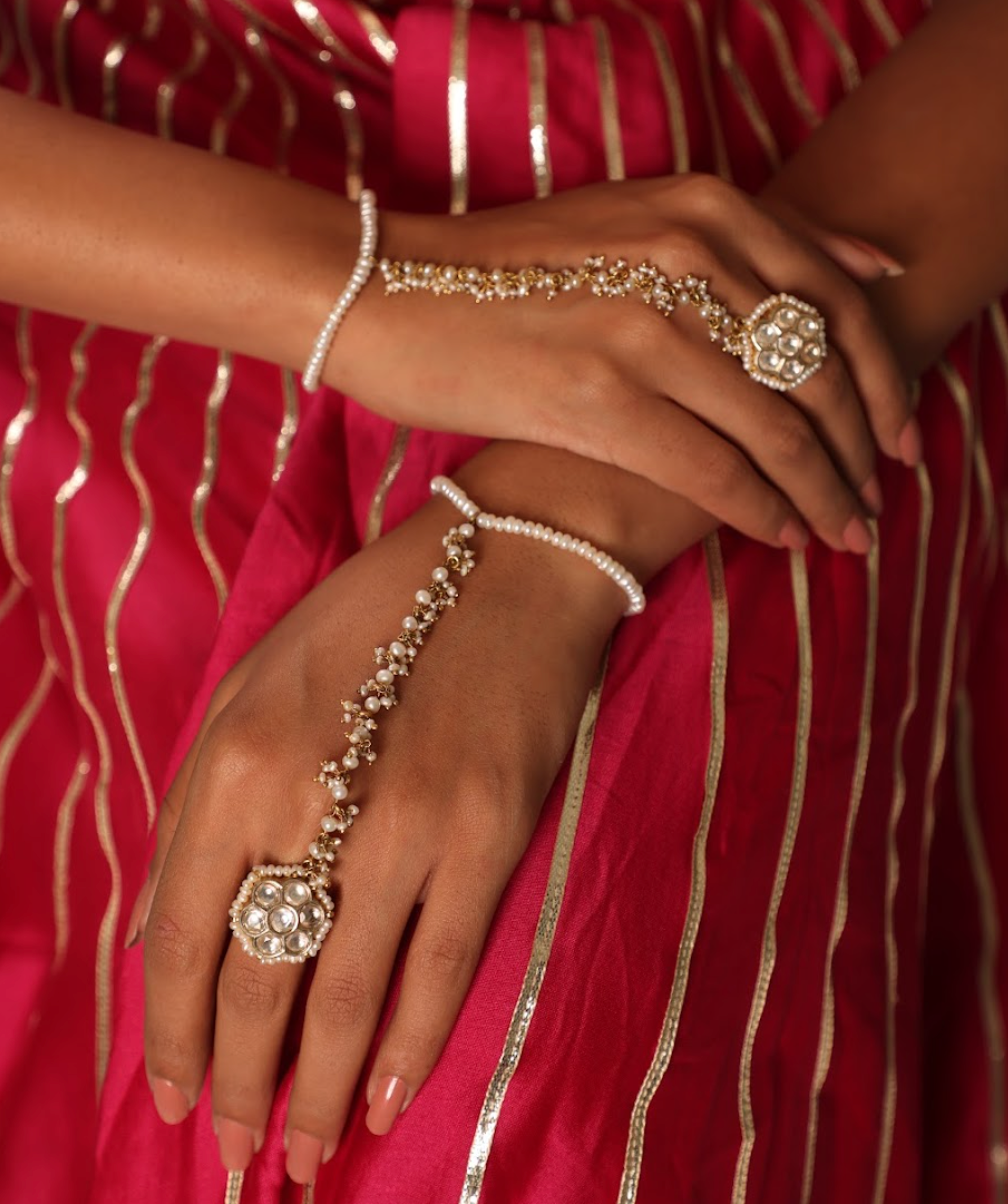 925 Silver Delicate Pearl Haathphool - Amrrutam